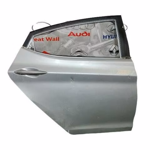 Puerta trasera derecha hyundai elantra gls 2014 1