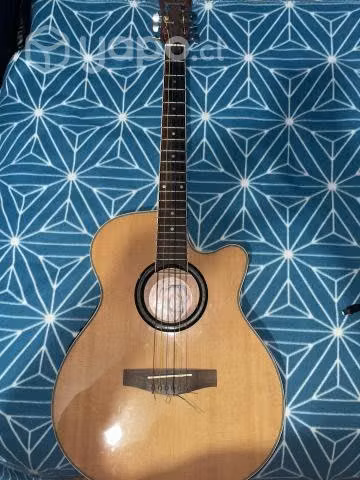 Set de Guitarra y micrófonos