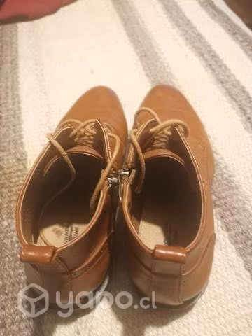 Zapatos Eco cuero color cafe claro