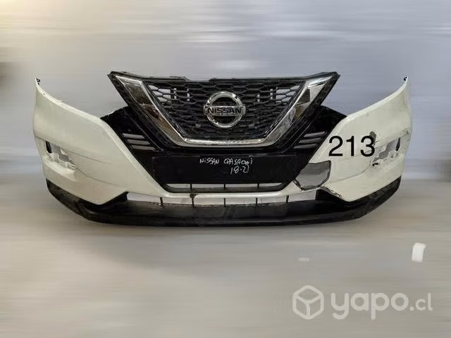 Parachoque delantero Nissan Qashqai 2018 2021