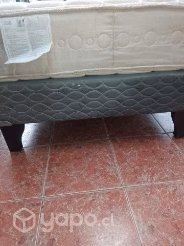 Cama plaza y media con despacho