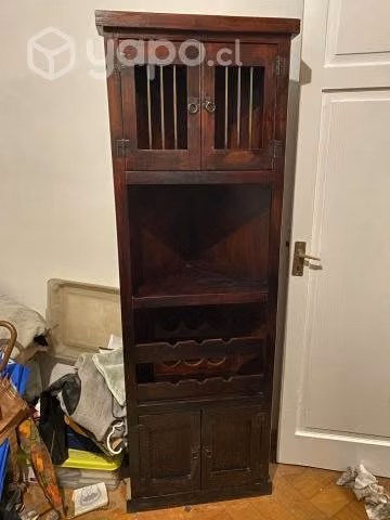 Bar esquinero de madera