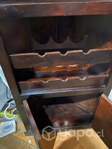 Bar esquinero de madera