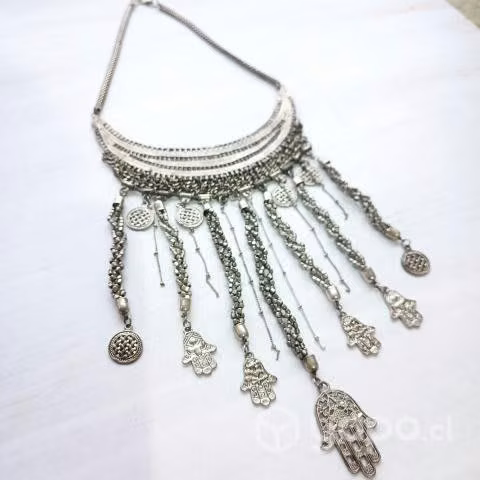 Hermoso collar
