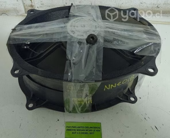 Par Parlantes Delanteros (NNE018) Nissan NP300