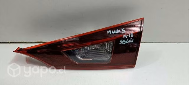 Foco trasero rh mazda 3 sedan RQK2M1