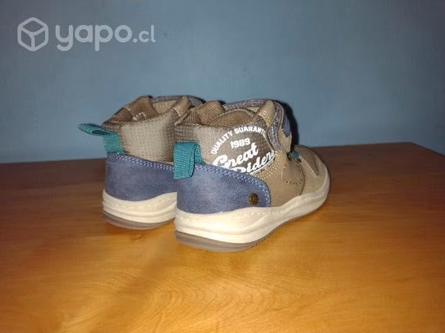 Zapatos bebé número 20 y 22