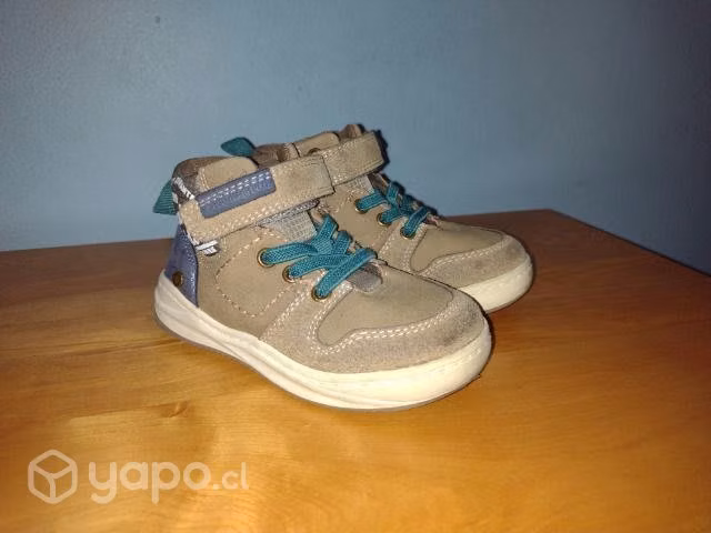 Zapatos bebé número 20 y 22