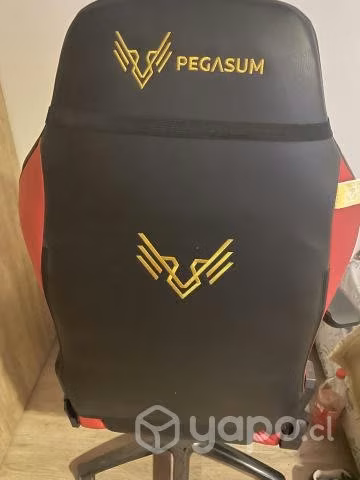 Monitor gamer curvo 144hz, audífonos y silla gamer