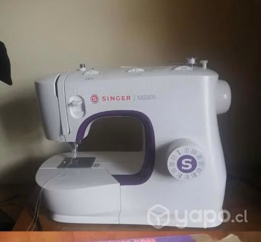 Maquina de coser Singer m3505 funcionando
