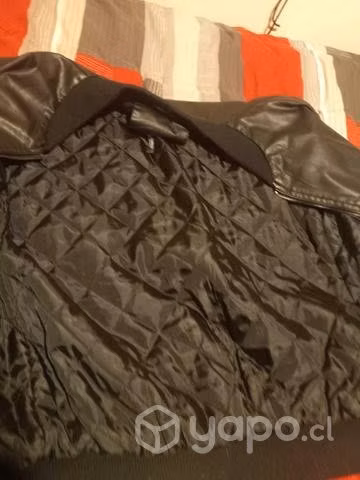 Chaqueta de cuero marca emporio talla m