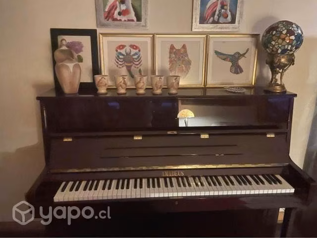 Piano Amadeus de pared Como Nuevo - Imagen 3