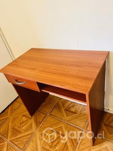 Escritorio en perfecto estado. - Imagen 2