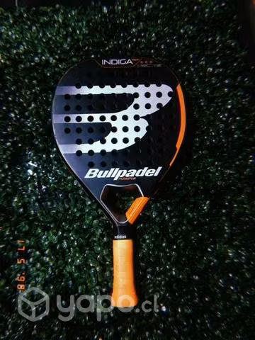 Pala de padel + Paletero Bullpadel