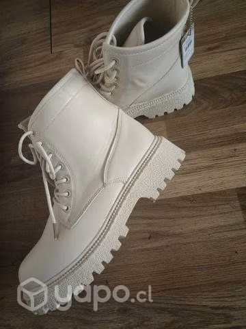 Botines crema 37