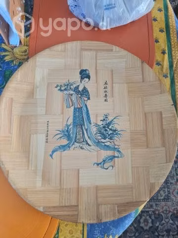 Plato antiguo de madera