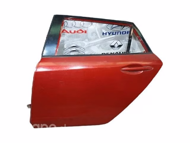 Puerta trasera izquierda mazda 3 2010