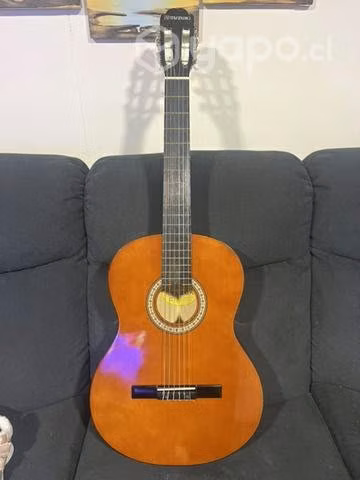 Guitarra acústica Suzuki