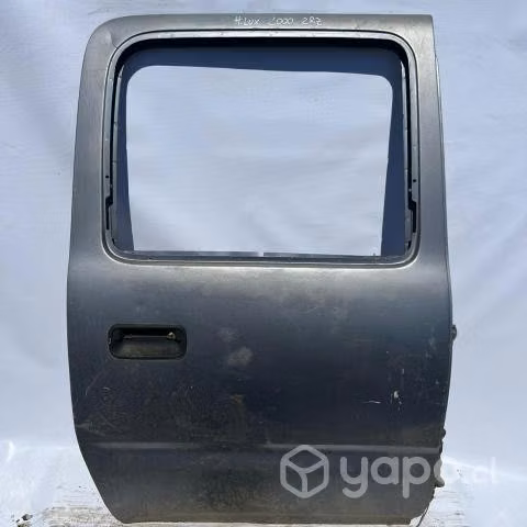 Puerta Trasera derecha Toyota Hilux 2000