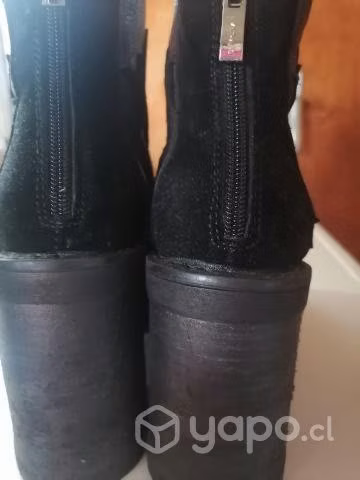 hermosos botines C moran número 37.