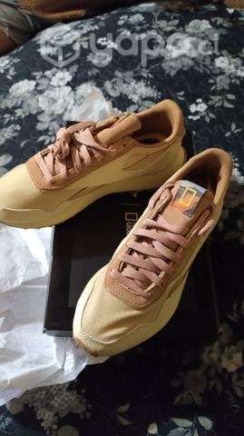 Zapatillas nuevas - Imagen 2