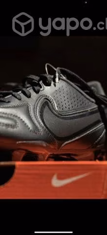 Nike tempo legends 9