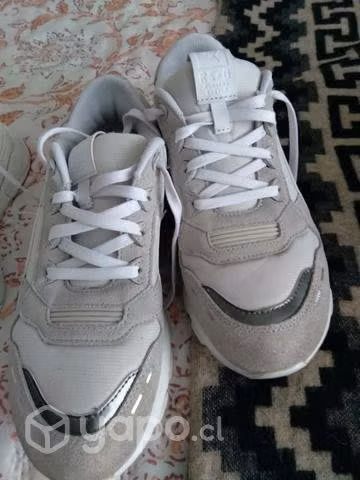 Zapatillas puma poco uso - Imagen 2