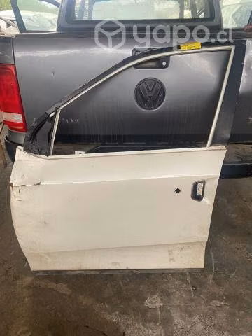 Puerta delantera izq detalle Mahindra XUV 2015