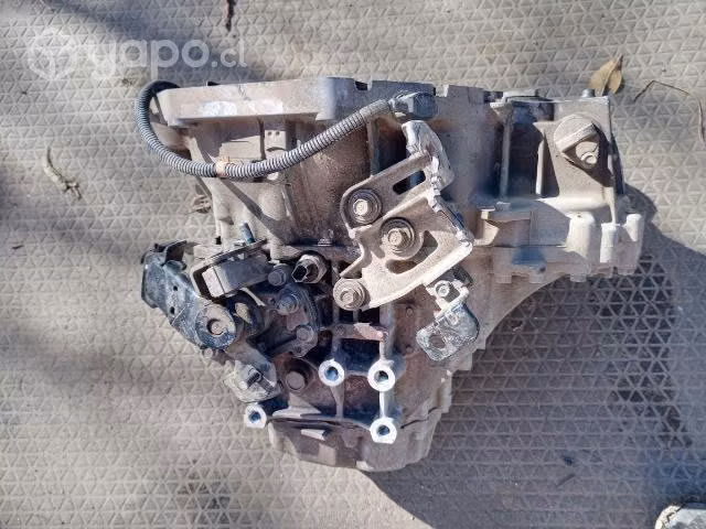 Caja kia rio