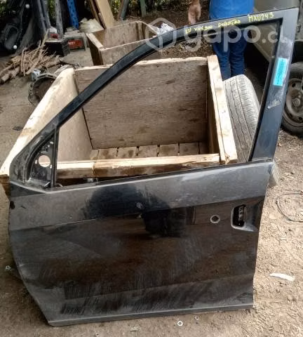 Puerta Delantera Izq (MXU243) Mahindra XUV 2013