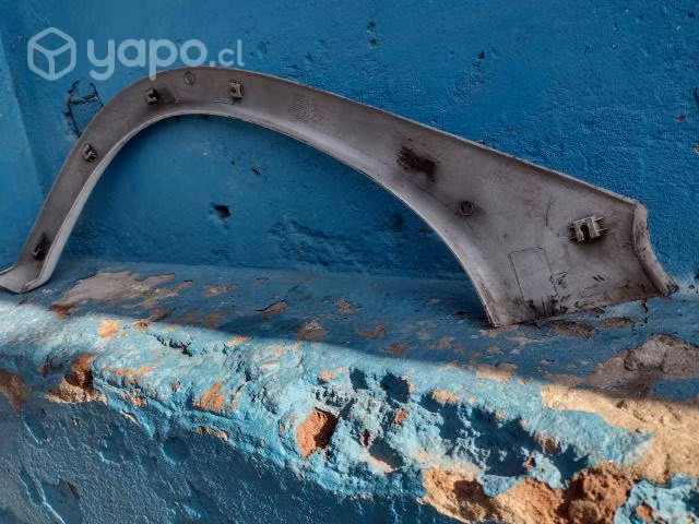 Moldura trasera der Chevrolet Corsa swing 2000-08
