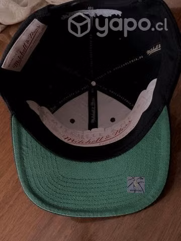 SnapBack Mitchell & Ness