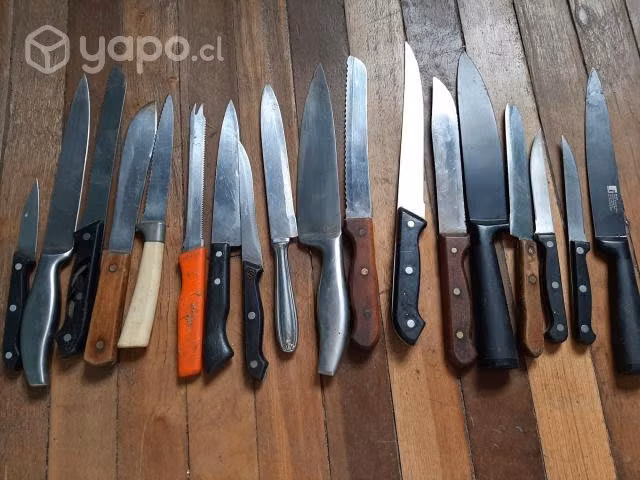 Cuchillos de varios tamaños y formas