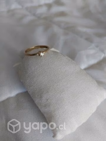 Anillo con diamante