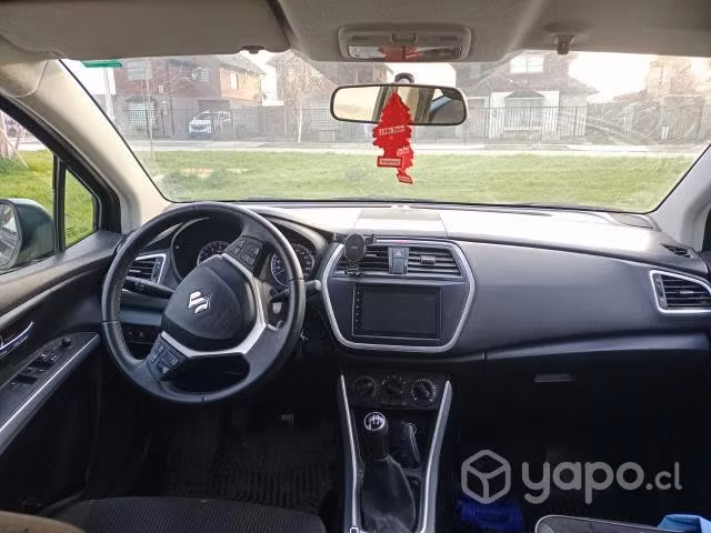 Suzuki s-cross 2021