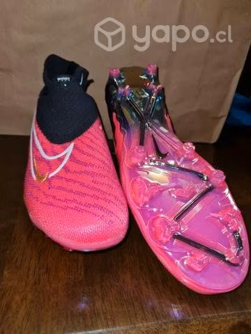 Chuteadores Nike Phantom