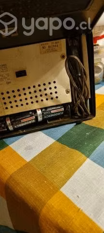 Radio antigua funcionando años 70