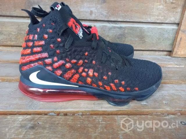 Nike Lebron 17 "Infrared" - Imagen 3