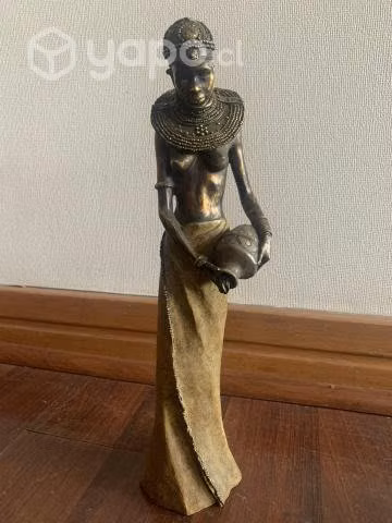 2 figuras africanas de resina