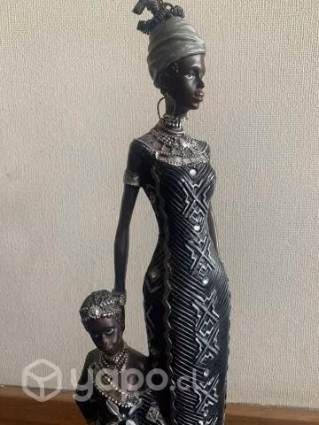 2 figuras africanas de resina
