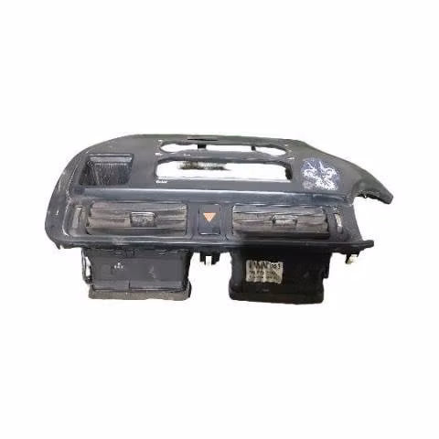 Bisel de radio. kia rio 4 2013 buen estado
