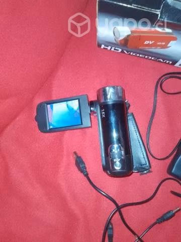 Computadora y también una video cámara