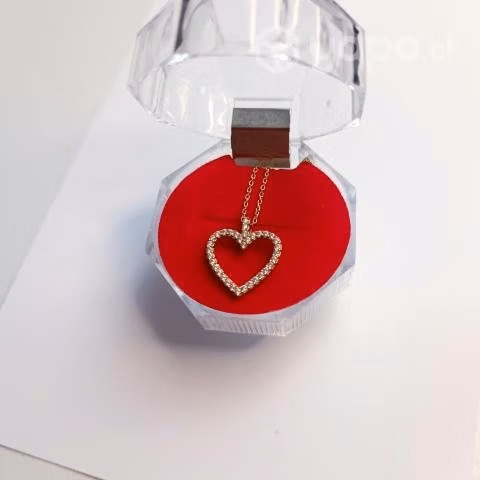 Collar de oro