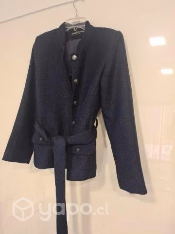 Abrigo nuevo talla 40