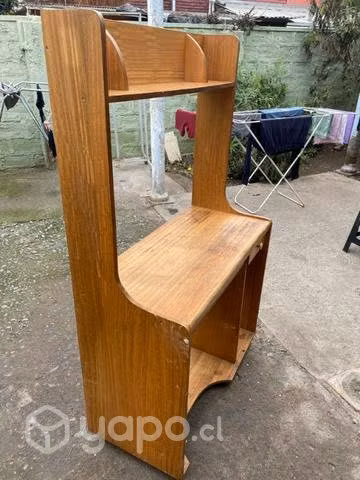 Mueble multiuso con ruedas