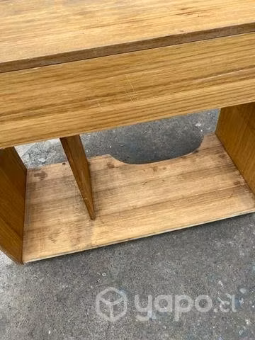 Mueble multiuso con ruedas