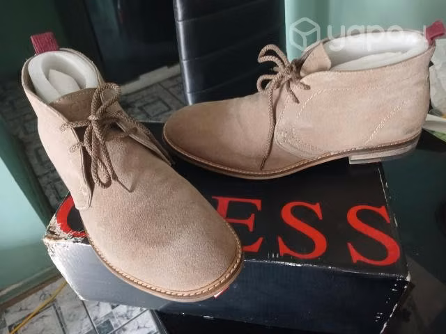 Botin guess hombre