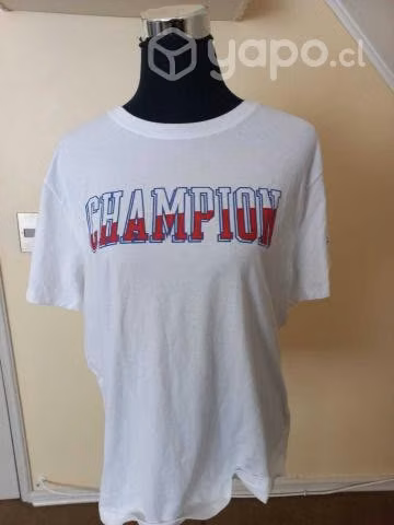 Polera Blanca con logo champion