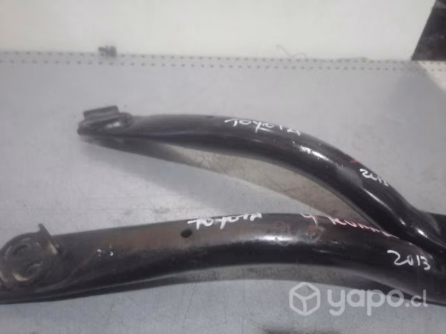 Tirante trasero RH LH TOYOTA 4 RUNER 2013