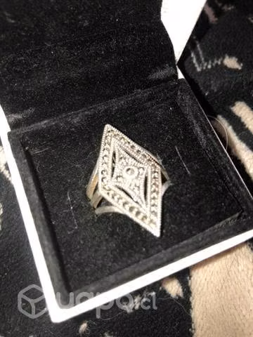 Anillo de plata